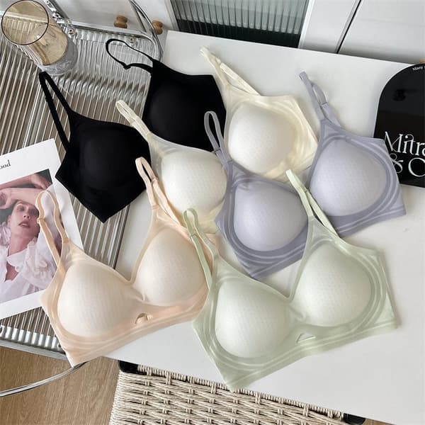 Behageligt undertøj til kvinder med små bryster Beige S