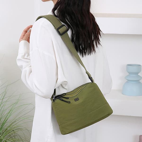 Myk Nylon Stoff Dame Skulderveske Flere Lommer Uformell Stil Khaki