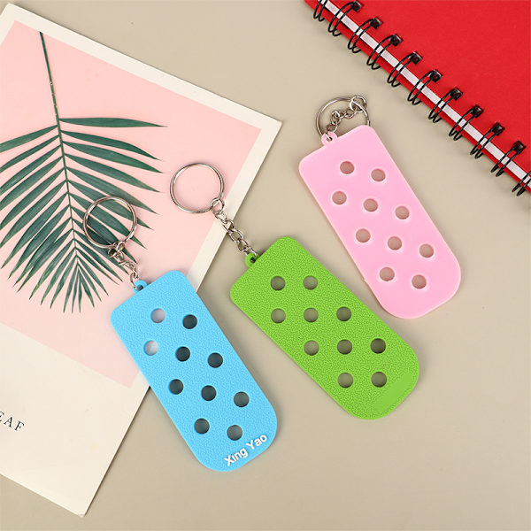 1 stk Gummi nøkkelring med hull DIY nøkkelring for Clogs Charms K Red