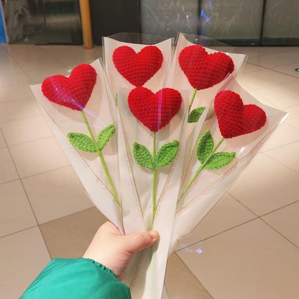 1 stk. håndlavet hæklet hjertebuket Romantisk Valentinsdagsgave A2