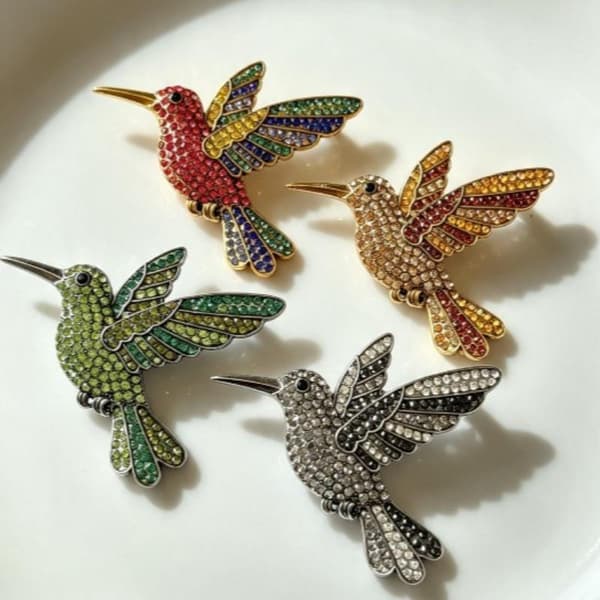 Glitrende Næbdyr Broche Skinnende Flerfarvet Design A2
