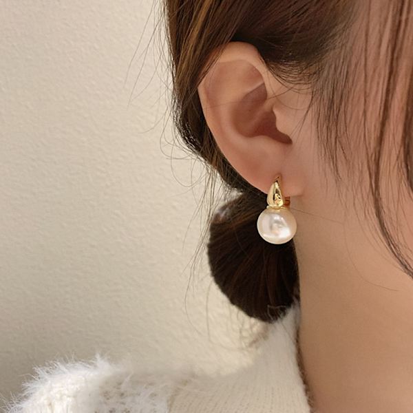 1 Par Simple Pearl Studs Hoop Øreringe til Kvinder Fashion Earri A