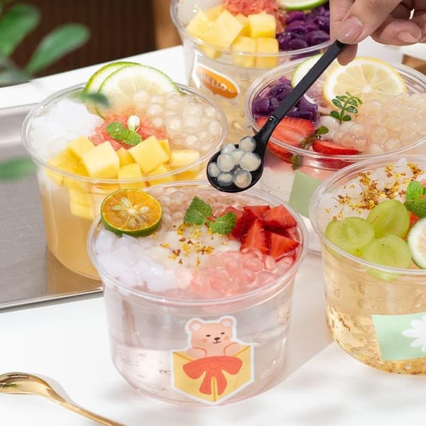 10 st klara plastdessertkoppar med lock Mini Mousse Glass 230ML