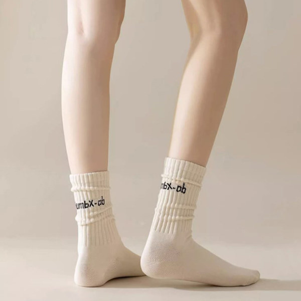 Ins Fashion e Letter Middle Tube Socks College Student Sokker Brown
