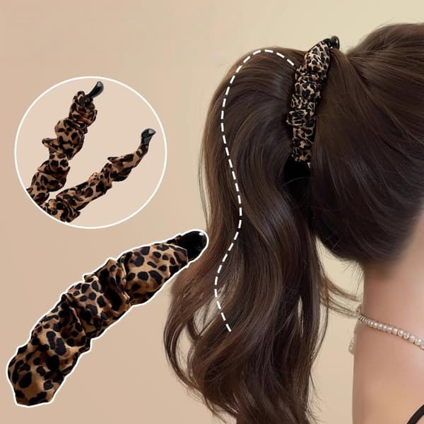 2 st tygklädda bananhårklämmor leopardrutiga prickiga H A3