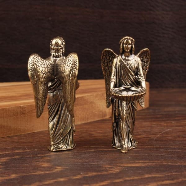 Messingstatue av en engel - Liten kreativ bronsepynt A