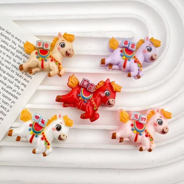 10 stk tegneserie DIY harpikstilbehør Cabochon Flatback e Pony Em A6