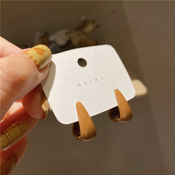 Nya U-formade örhängen för kvinna oregelbundna örhängen Valenti Beige