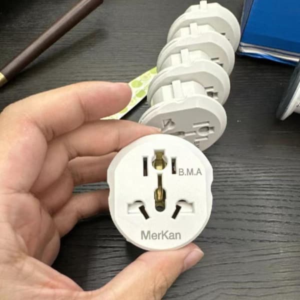 1 stk. EU-stikadapter 16A 250V Rejseadapter AU US UK CN til EU