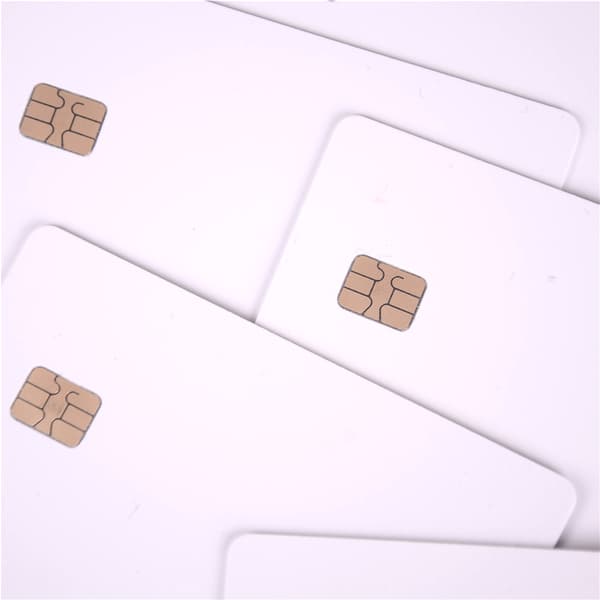 Nya 5 st ISO PVC IC med SLE4442 Chip Blank Smartkort Kontakt 0 0