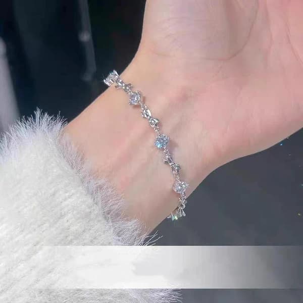 1 st silverrosettarmband med glänsande kubisk zirkonia justerbart C
