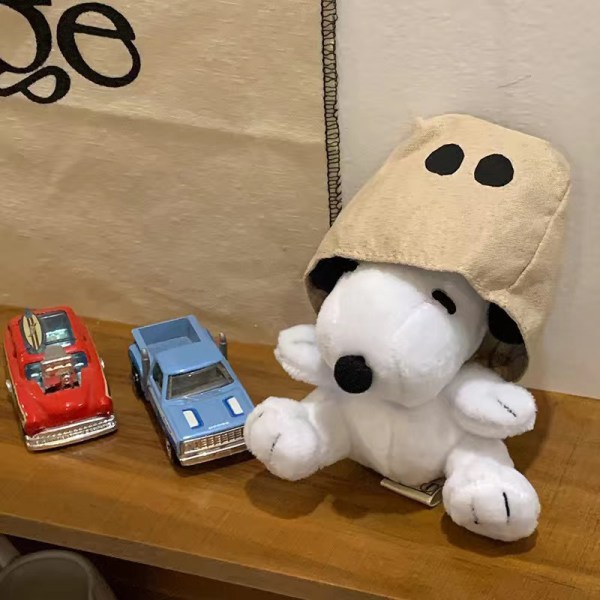 Kawaii Peanuts Snoopy Charlie Plysj Doll Toys nøkkelring anheng 9cm 01