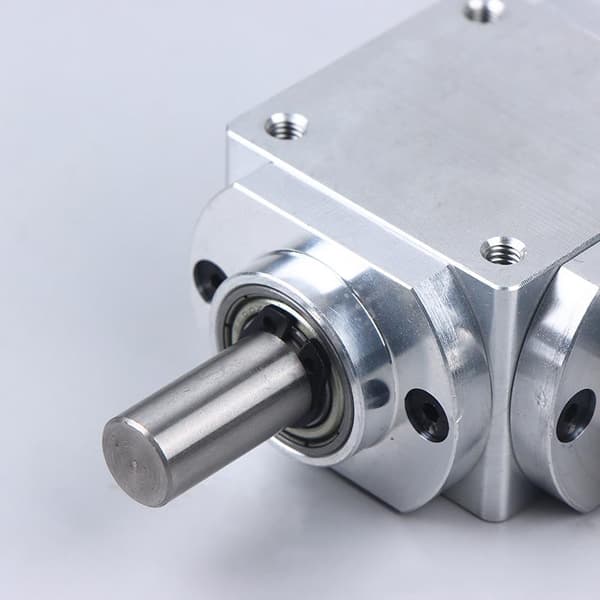 1:1 Girkasse 8MM 20T Kommutator Rettvinklet Spiral A2