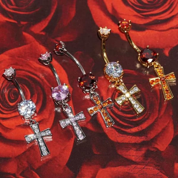 Kors navelpiercing sexiga navelpiercingar kroppspiercing A1