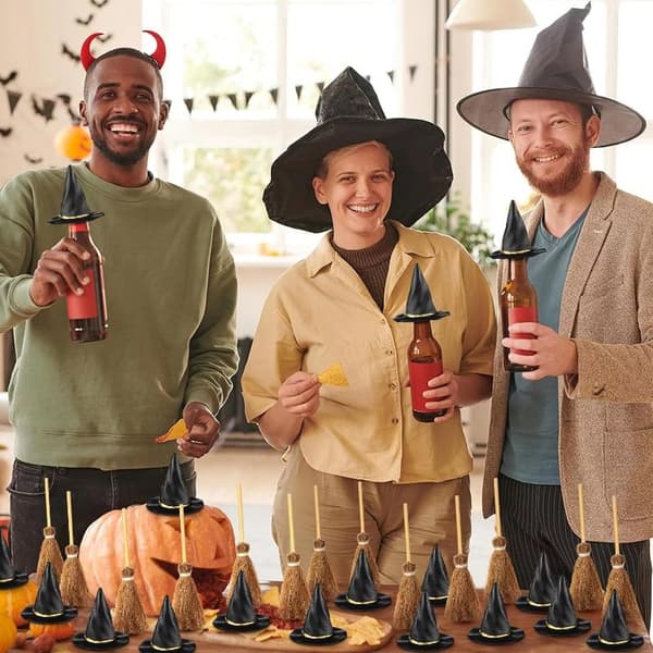 12/24 stk. minihekselue og minibørster til Halloween-fest 12PCS