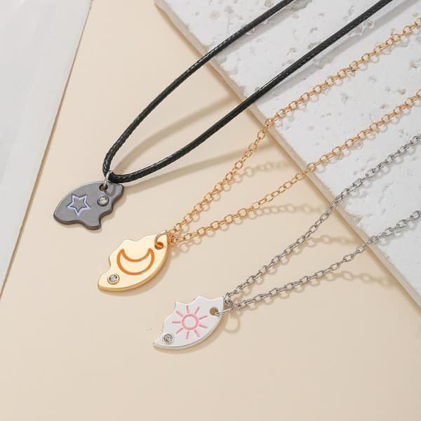 3-delat pussel-halsband med sol, måne och stjärnor