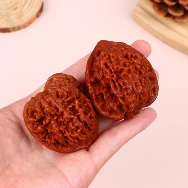 Wenwan Valnødder Valnød Konge Yong Kirin Mønster Embedsmand Hat Fire 2PCS