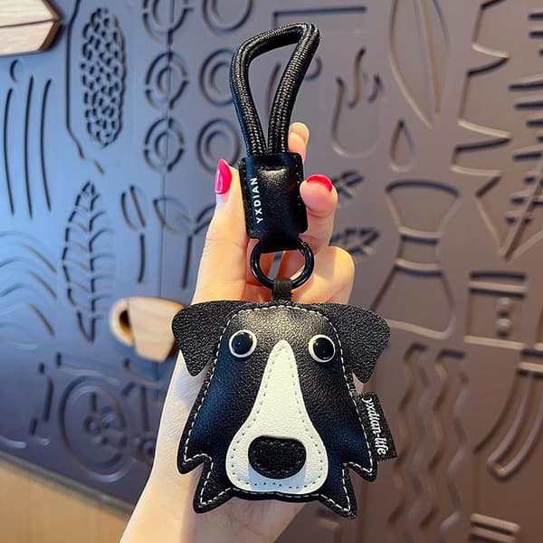 Trendikäs nahkainen auton avaimenperä e Puppy Design -reppukoriste E