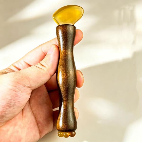 1 stk. Ansigtsmassager Lotusfrøkapsel Skønhed Messingperle Palisander Gua Sha