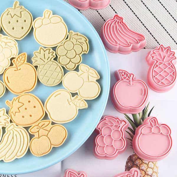 8 kpl Fruit Cookie mold 3D-kuorrute Fondant Plastic Coo