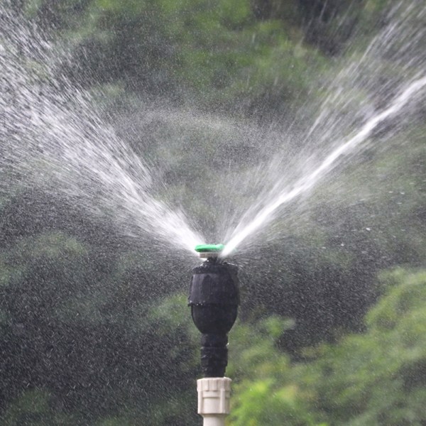 Sprinkler Head Garden Nurmikko Pyörivä sprinklerin hajoitussuutin A