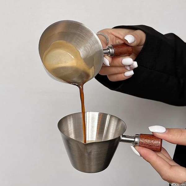 Målebæger i rustfrit stål med træhåndtag 100 ml kaffe M B