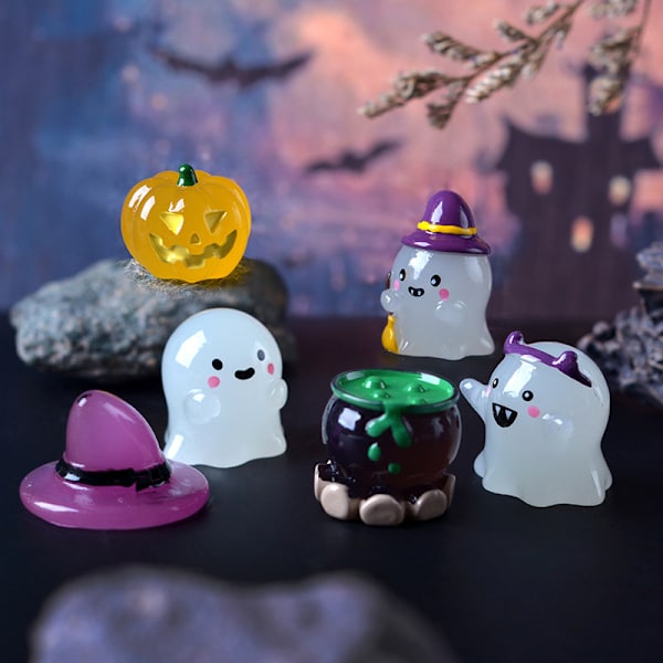 Morsom glødende mini harpiks spøkelsesgresskar statue Halloween-dekorasjon A4