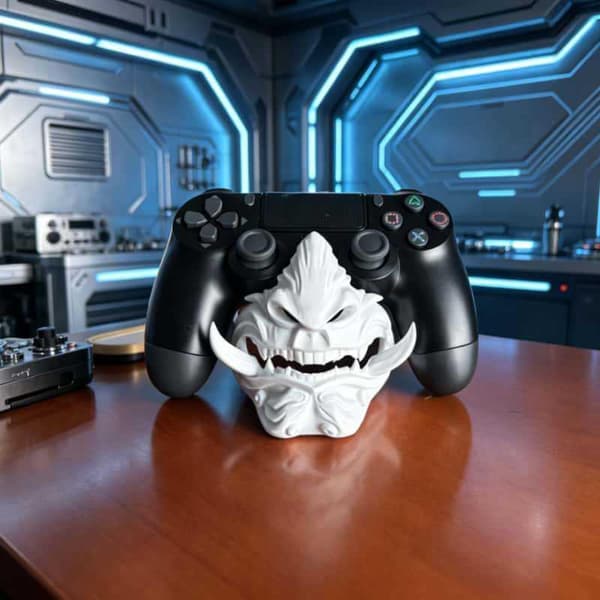 3D-printet spillkontrollerbase Oni-maskeformet skrivebordsdisplay A4