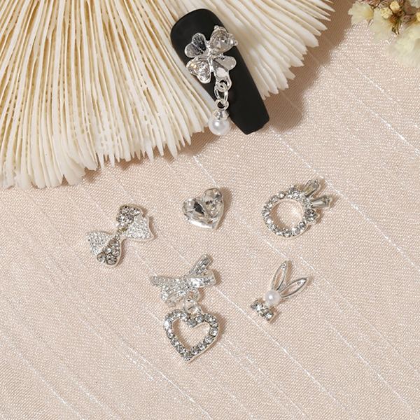 3 stk Nail Art Charm 3D Butterfly Moon Rhinestones Love Nail Dri C 3Pcs