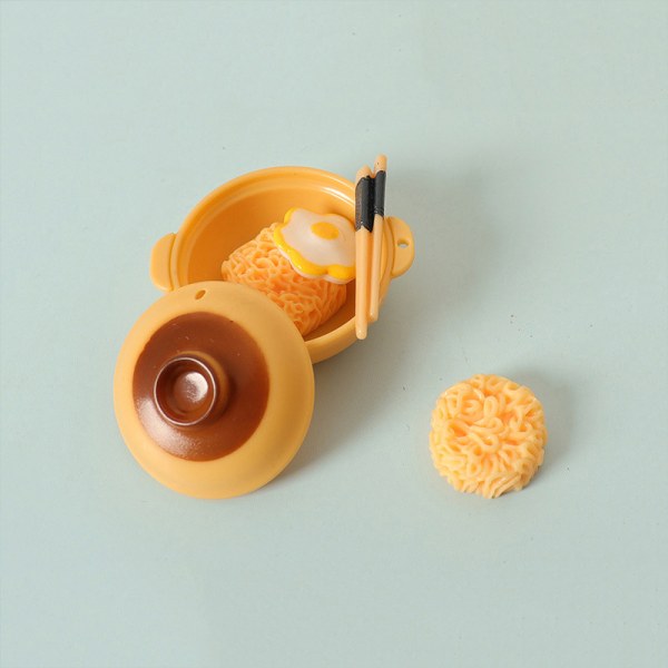 1/12 Dollhouse Simulation Mini Instant Noodles Egg sticks Casse