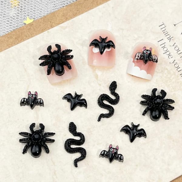 30 stk. Halloween negledekorationer Sorte flagermus edderkopper efterårsnegle A A2 30pcs