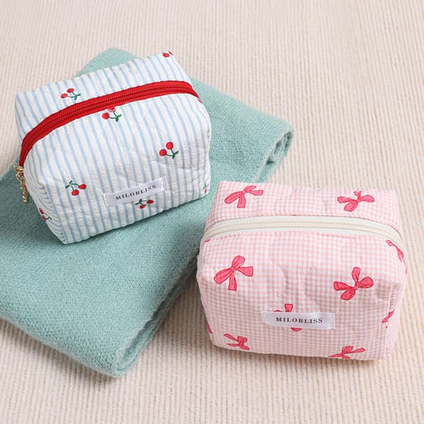 Sminkväska med rutig rosett Pink