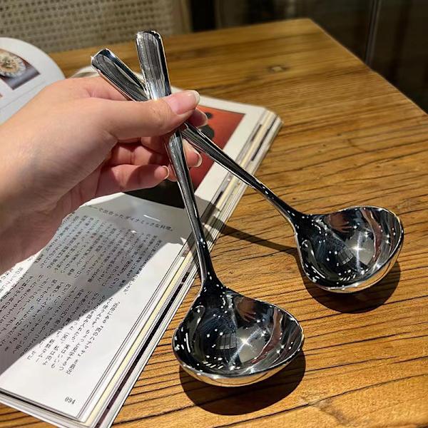 Rustfrit stålske med langt håndtag - Spiseske til varm gryde og suppe A