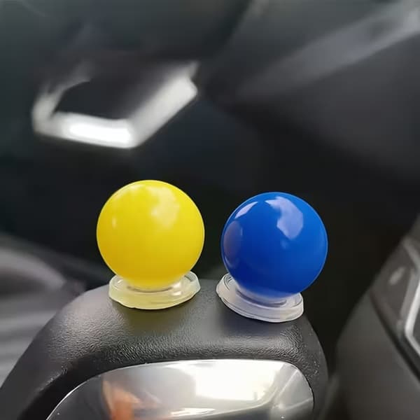 Auton pysäköintiapuohjaimet ja pyöränsuuntaustarrat A1