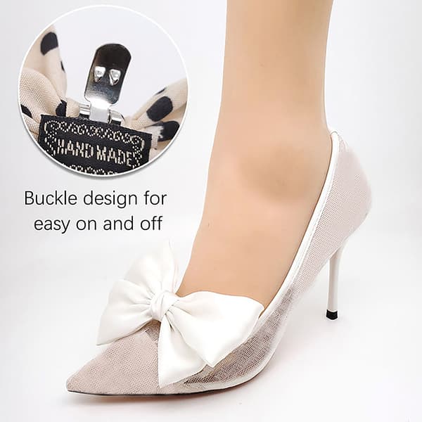 1 par eleganta bowknot-skor Spänne för kvinnor Enfärgade prickar S Black