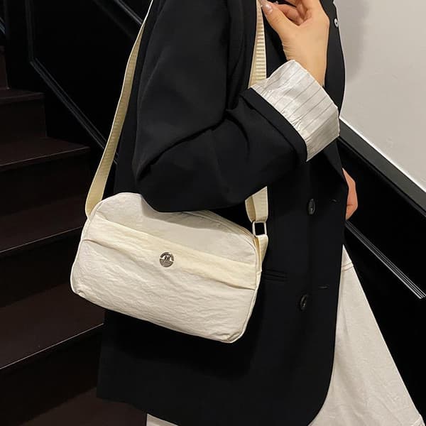 1 st Nylon Multi-Layer Crossbody Väska Dam Enkel Axel Små Black