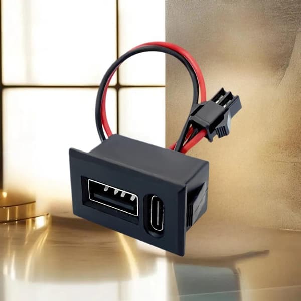 USB Type-C naarasliittimen lampun latausvirtaliitin C-tyypillä 1pc