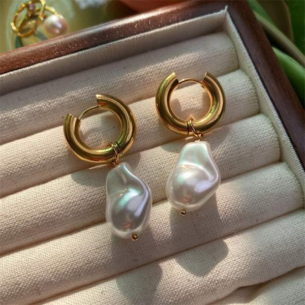 Retro imitasjon barokk perle anheng øredobber for kvinner Nye Li Gold 3.0X10mm