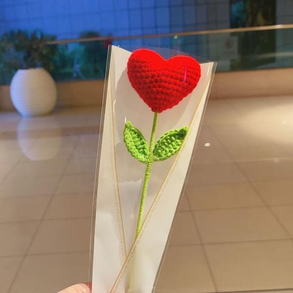 1 stk. håndlavet hæklet hjertebuket Romantisk Valentinsdagsgave A1