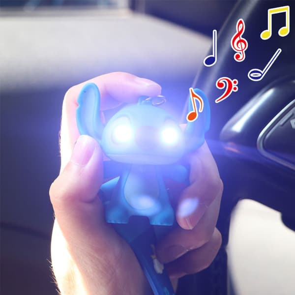 LED nøglering Anime tegneseriefigurer, der lyser natlys A1