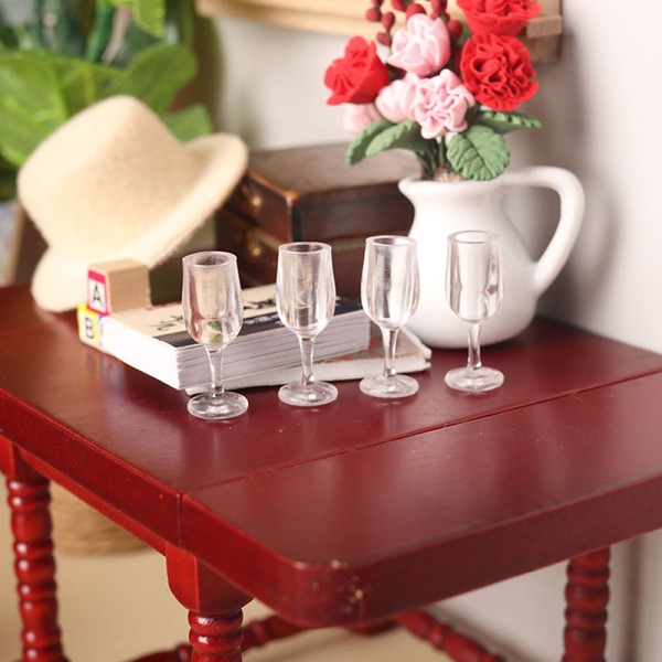 4 kpl / set 1:12 Mini Red Wine Cup Simulation Wine Glass Goblet for