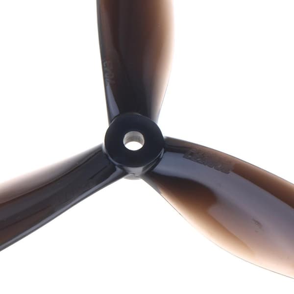 3-blads FPV-dronepropeller med slitesterk PC-konstruksjon og B Black