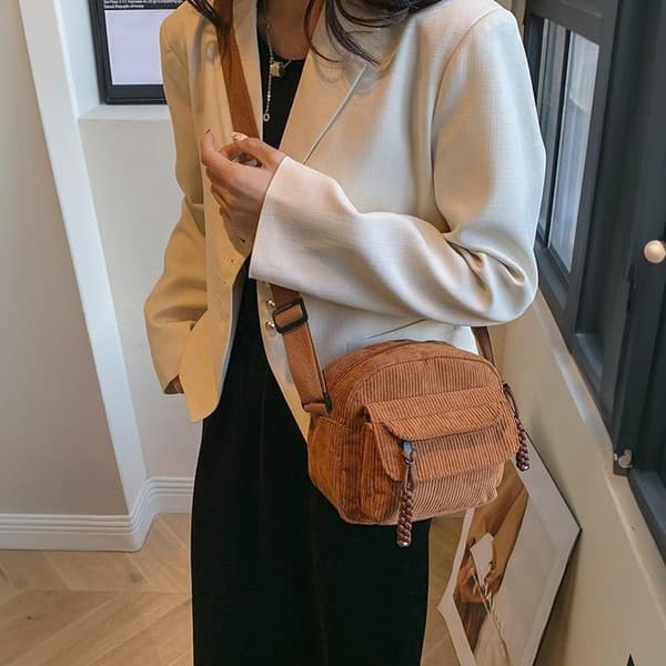 Fløjls Crossbody Taske Med Justerbar Skulderrem Flere A4