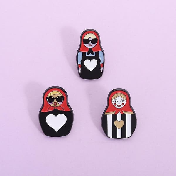 3/4 stk. personlig russisk \"nesting doll\"-formet broche minde A3