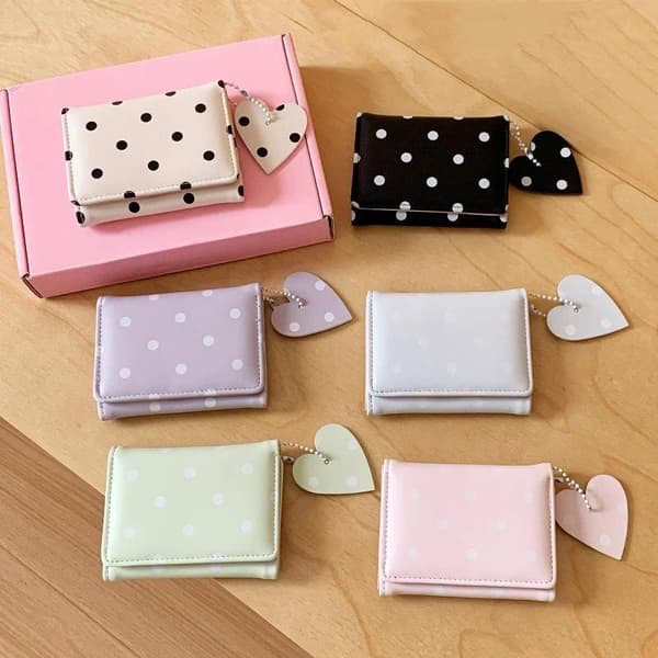 e Polka Dot PU læderpung med hjertevedhæng stor kapacitet A5