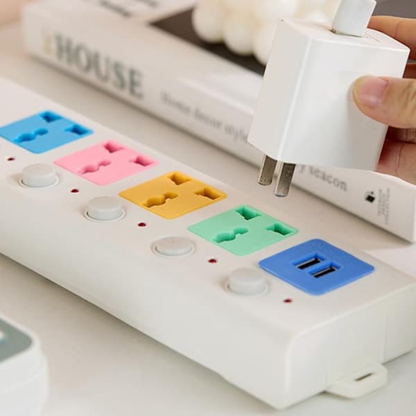 Multifunksjonell stikkontakt Slitesterk 2/3/5/6/8M USB-lader med USB A2