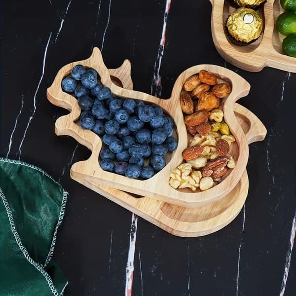 1 stk. egern-snackbakke i træ A1