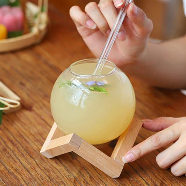 Cocktail-lasikuppi puutelineellä Creative Bar lasitavarajuoma