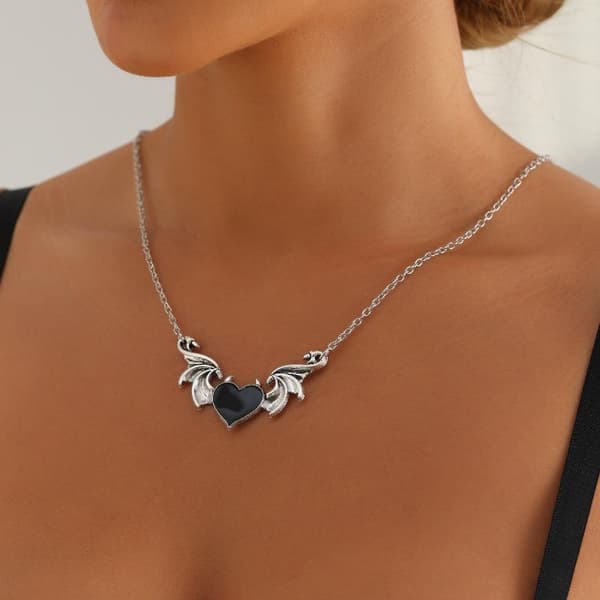 Estetisk Goth Devil Hjerte Pigtråd Choker Halskjede Punk Hip B