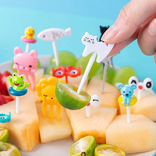 Animal Fruit Fork Mini Cartoon Barn Snack Cake Dessert Fru A12